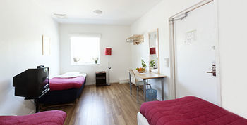 Uppsala Vandrarhem & Hotel Стокхолм Екстериор снимка