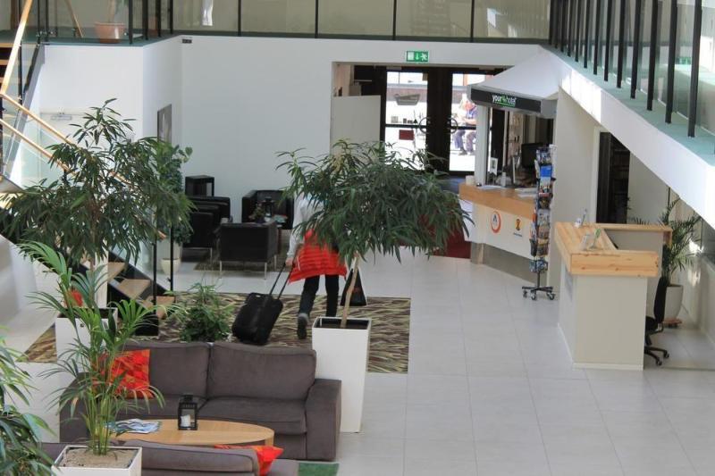 Uppsala Vandrarhem & Hotel Стокхолм Екстериор снимка